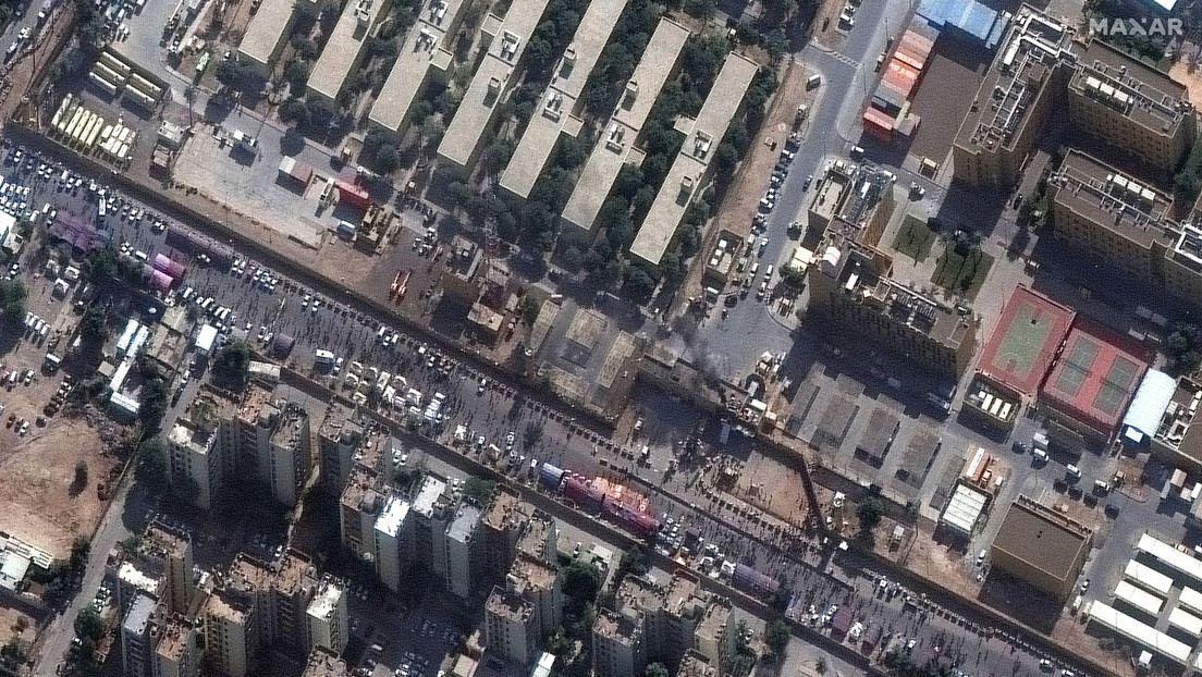 FOTO: Imágenes satelitales muestran el área frente a la Embajada de EE.UU. en Bagdad un día después del asalto