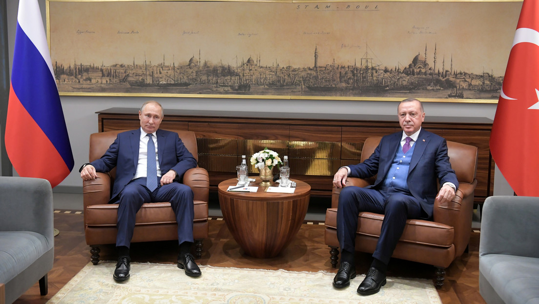 Putin y Erdogan inauguran el gasoducto Turkish Stream