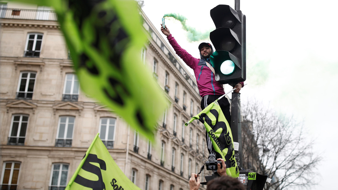 Francia: enfermeras, docentes y abogados se unen a las protestas por las pensiones