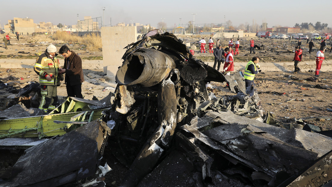 VIDEO: Revelan sobrecogedoras imágenes del momento del accidente aéreo del Boeing ucraniano en Irán