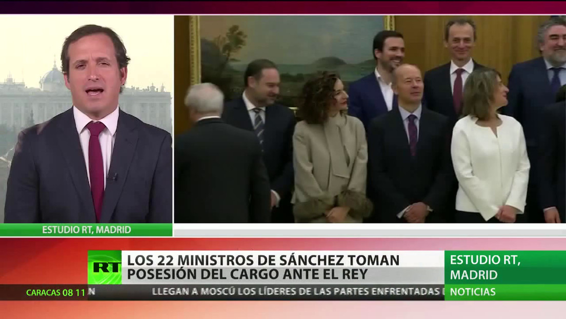 Los 22 ministros del Gobierno de Sánchez toman posesión del cargo ante el rey de España
