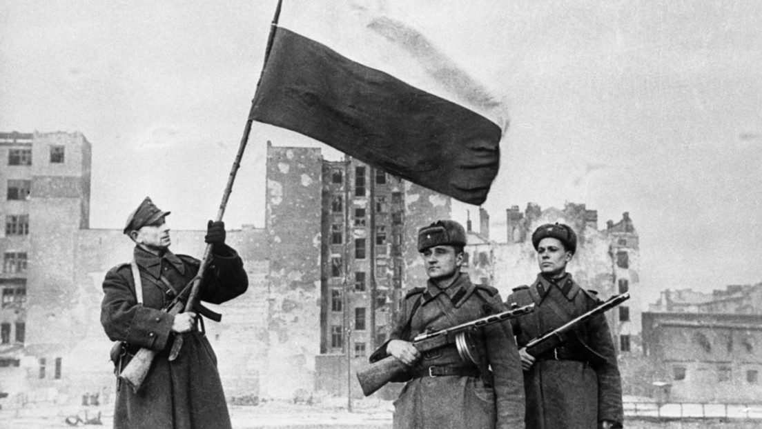 Nuevos documentos desclasificados desmienten los mitos de la liberación de Varsovia de los nazis