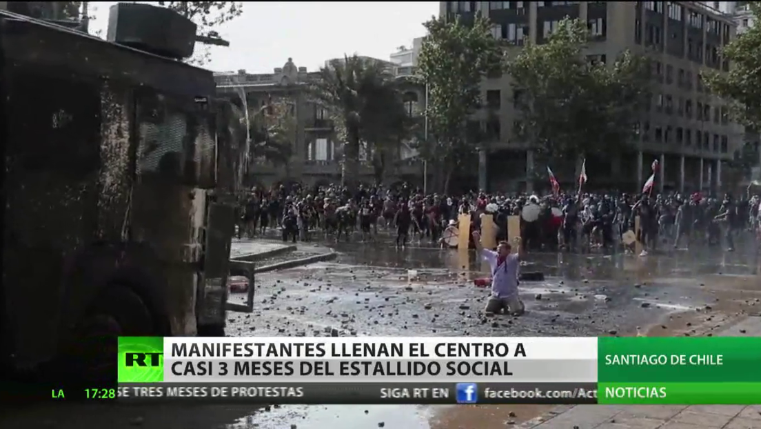 Los manifestantes en Chile llenan el centro de la capital a casi 3 meses del estallido social