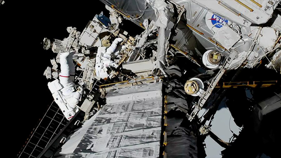 VIDEO: Las astronautas Jessica Meir y Christina Koch salen al espacio abierto