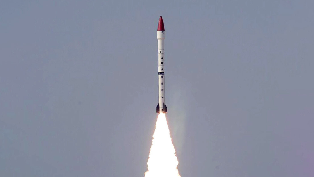 VIDEO: Pakistán lanza con éxito un misil balístico con capacidad nuclear