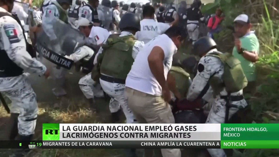 La Guardia Nacional de México emplea gases lacrimógenos contra migrantes
