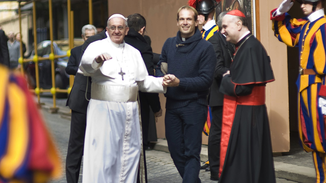 El papa Francisco reza por los enfermos del coronavirus