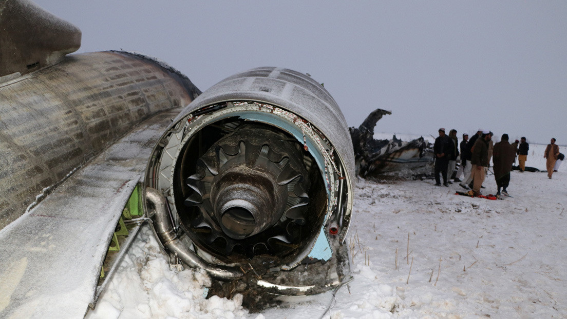 EE.UU. confirma la recuperación de los restos de dos personas de su avión militar siniestrado en Afganistán
