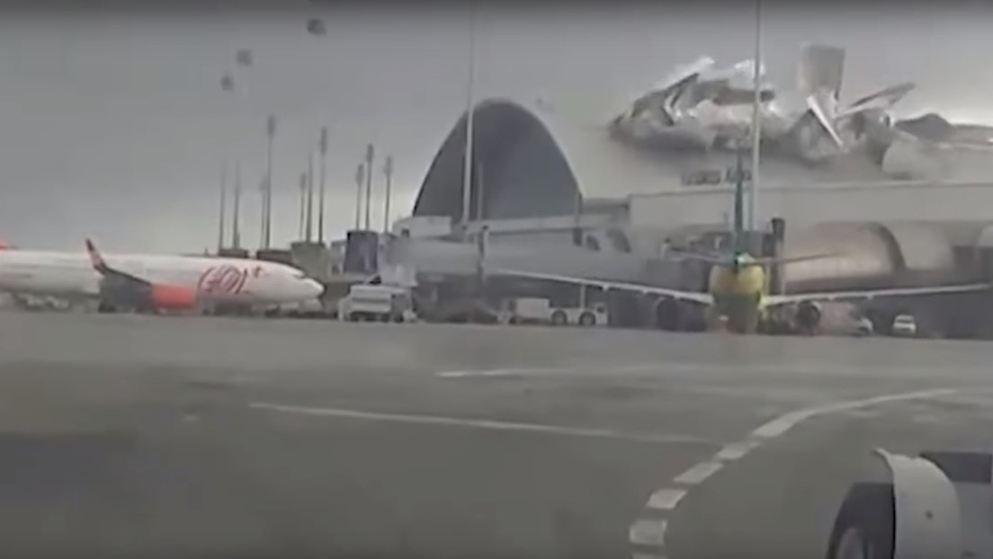VIDEO: Fuertes vientos arrancan parte del techo de un aeropuerto en Brasil