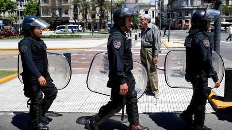 Las víctimas del 'gatillo fácil': un informe revela que casi dos personas al mes mueren por brutalidad policial en Buenos Aires