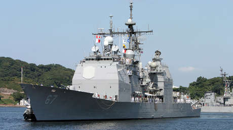 Un buque de guerra estadounidense navega por el estrecho de Taiwán poco después de que EE.UU. y China firmaran la 'fase uno' de su acuerdo comercial