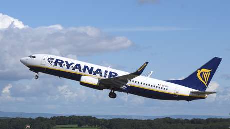 VIDEO: Un Boeing 737 de Ryanair regresa a Bucarest con la cabina llena de humo poco después de despegar