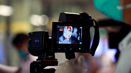 Confirman un segundo caso de coronavirus en EE.UU. y monitorean a otros 63 posibles infectados