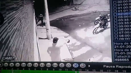 Vendedor ambulante argentino muere en un tiroteo con la Policía tras confundirlos con delincuentes (VIDEOS)