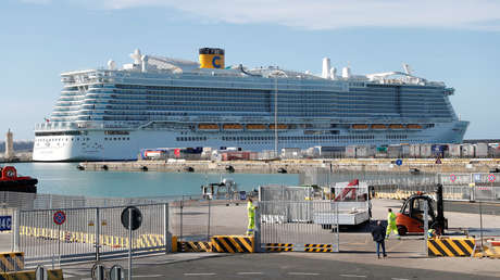 VIDEO: Italia bloquea un crucero con 6.000 pasajeros cerca de Roma por posibles casos de coronavirus