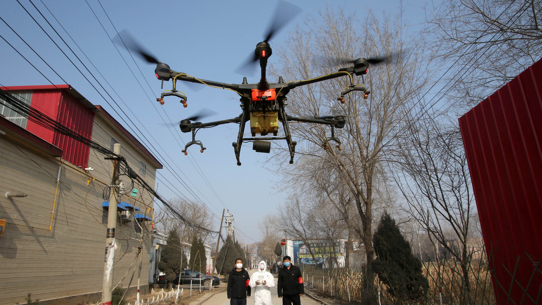 VIDEO: Drones rocían desinfectante en ciudades chinas en medio de la lucha contra el coronavirus
