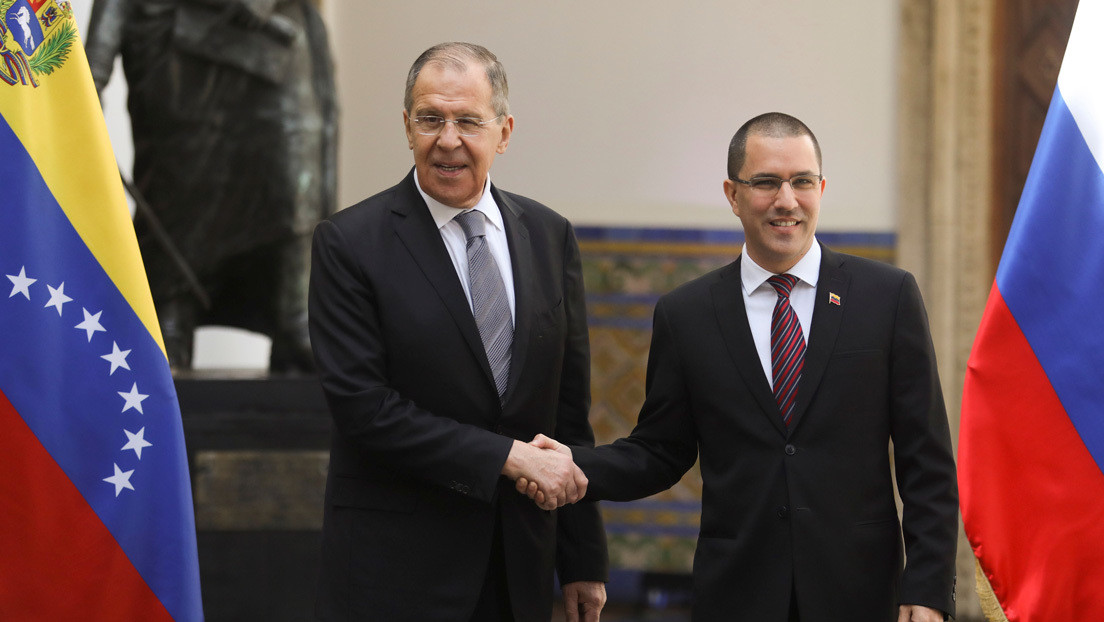 Lavrov inicia su visita a Venezuela con una reunión con el canciller Arreaza
