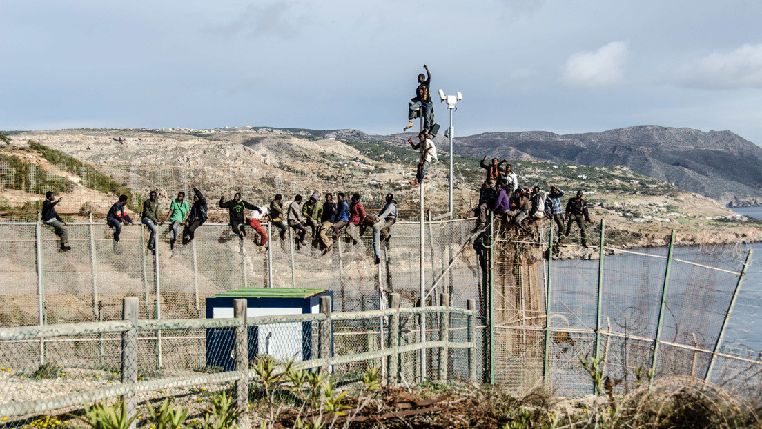 El fallo de la Justicia europea que avala las devoluciones en caliente de migrantes provoca una ola de indignación en España
