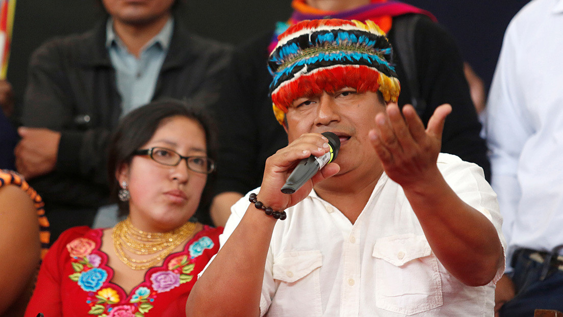 Un representante indígena se autodenomina "segundo mandatario" de Ecuador, en medio de una confusa "expulsión" de Guatemala