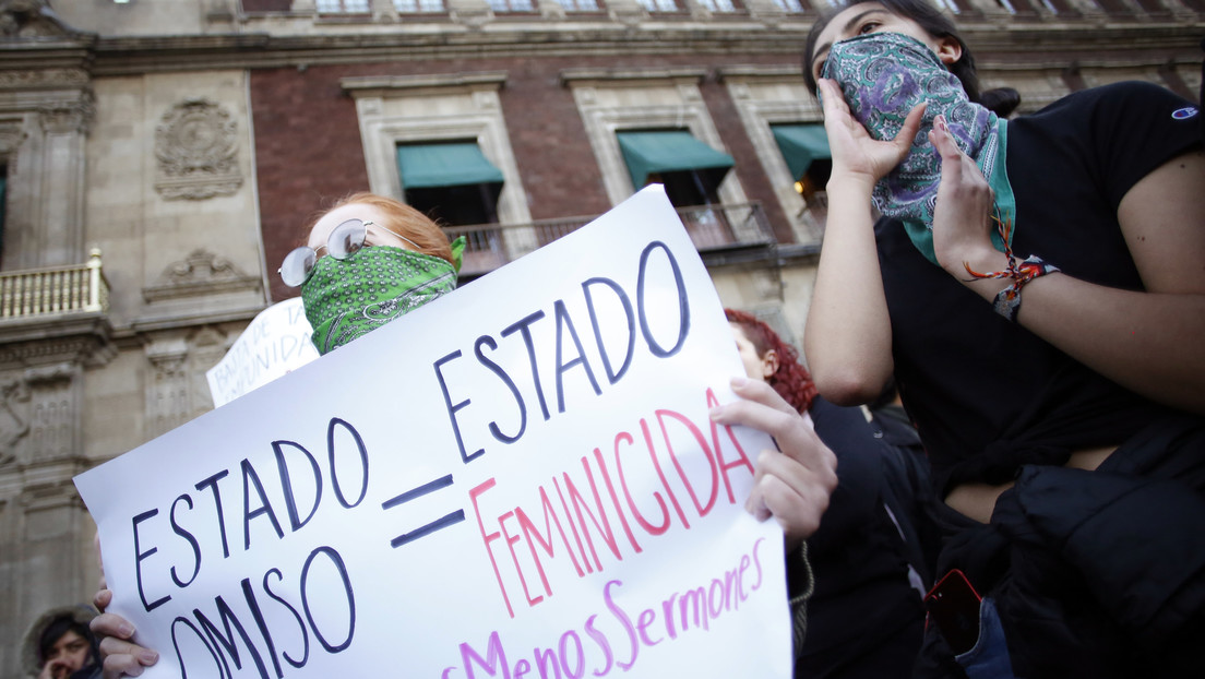 La Cámara de Diputados de México aumenta a 65 años la pena contra feminicidas, en medio de las protestas por la ola de violencia contra las mujeres