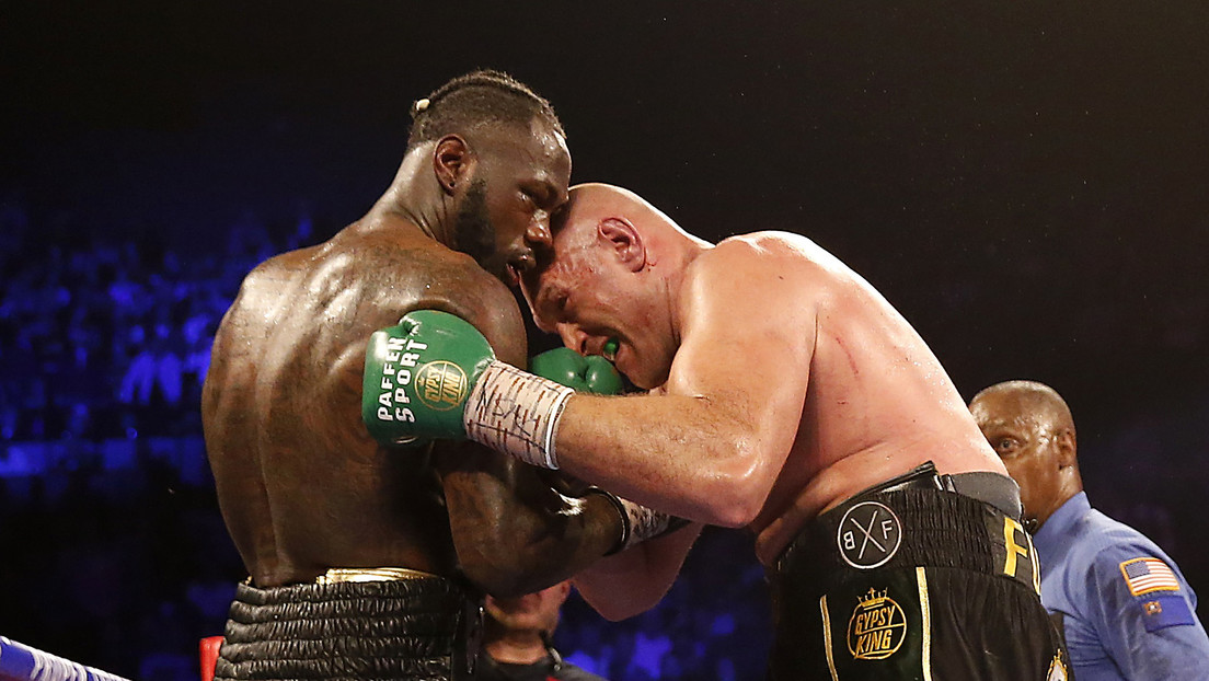 Tyson Fury derrota a Deontay Wilder y se convierte en el campeón mundial de los pesos pesados del CMB