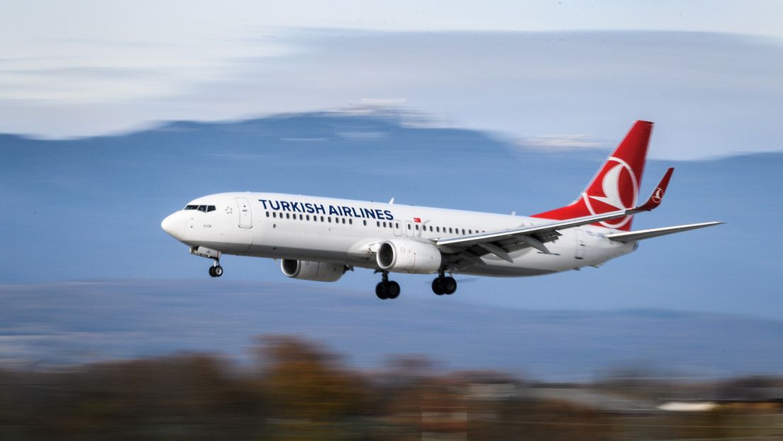 VIDEO: Desvían un vuelo de Turkish Airlines procedente de Irán por sospechas de que un pasajero tiene el coronavirus