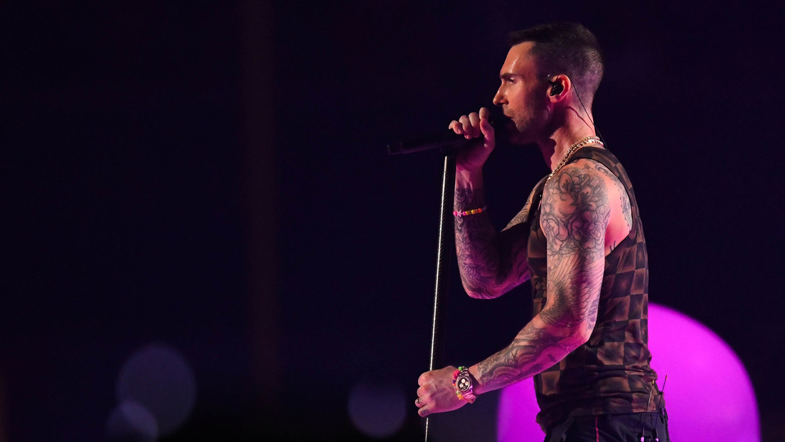 "Fue muy poco profesional": Adam Levine se disculpa con los chilenos tras el cuestionado show de Maroon 5 en el Festival de Viña del Mar