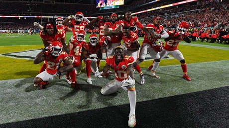 Los Kansas City Chiefs se alzan con la Super Bowl por primera vez en medio siglo