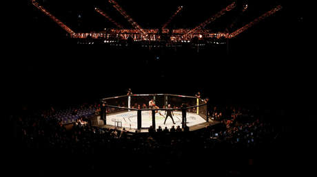 VIDEO: Un luchador de la MMA se rompe un brazo durante un combate pero se niega a rendirse