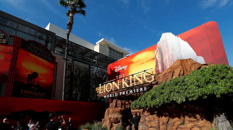 Una escuela de EE.UU. muestra 'El rey león' en un evento benéfico y Disney exige un tercio de lo recaudado