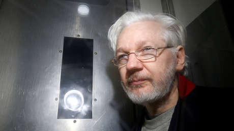 Abogado de Assange asegura a RT que hay muchas evidencias sobre el espionaje, incluso un micrófono en el baño