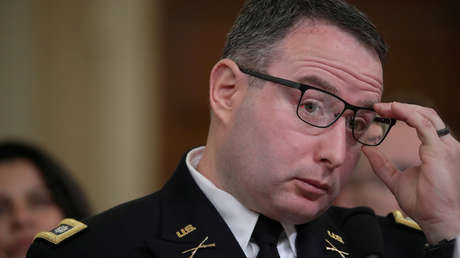 Trump explica el despido del experto que testificó en su contra durante el juicio político