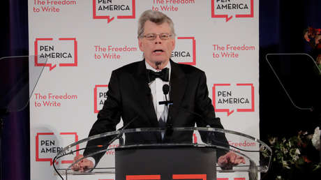 Una adolescente de Siberia compra por un dólar los derechos para adaptar un cuento de Stephen King