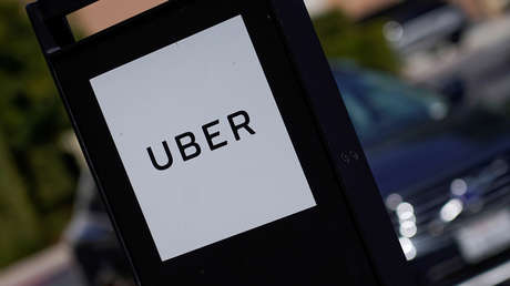 VIDEO: Un conductor de Uber empieza una persecución sin dejar salir a sus pasajeros y estos la transmiten en directo