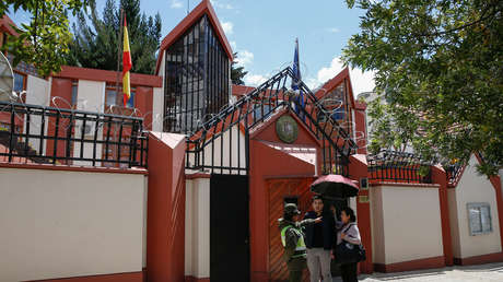 España aclara altercado con Bolivia: ayudó a salir del país a asilados en la Embajada de México, pero con conocimiento del gobierno de facto