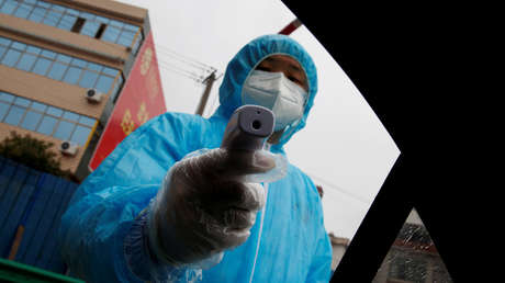 Aumentan a más de 2.100 los muertos por el coronavirus en todo el mundo