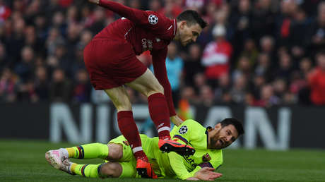 Un jugador del Liverpool se arrepiente del golpe que le dio a Messi en la semifinal de la pasada Liga de Campeones (VIDEO)