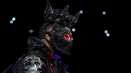 El boxeador Deontay Wilder culpa su disfraz por perder su título de campeón (y la Red no lo perdona)