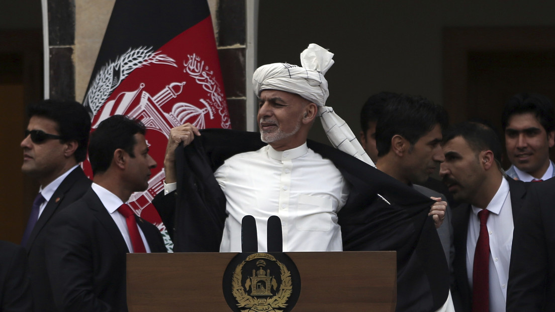 VIDEO: Lanzan varios misiles contra el Palacio Presidencial de Afganistán durante la toma de posesión del presidente