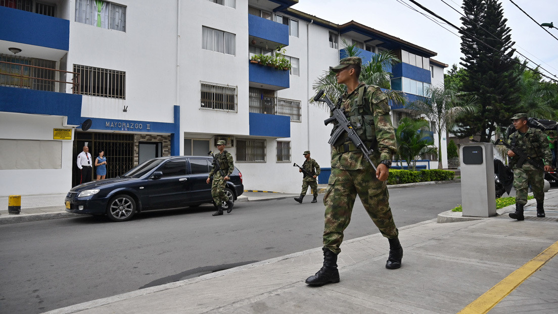 "Fue un desacierto": Ejército de Colombia ofrece disculpas por haber incluido a periodistas y políticos en una lista de Twitter llamada 'Oposición'