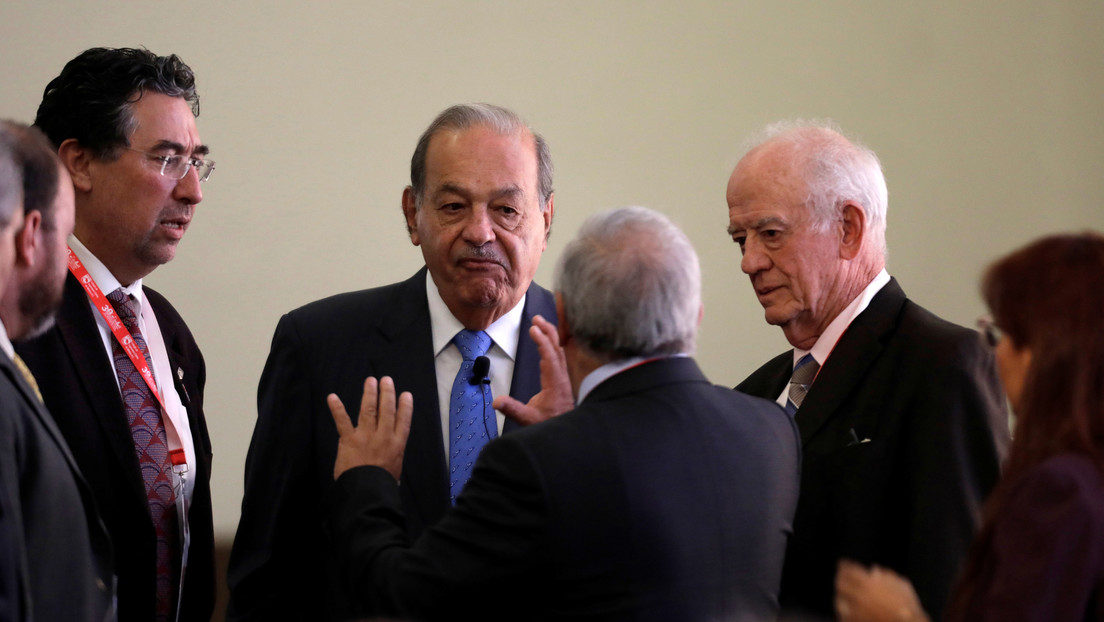 Secretaría de Salud de México desmiente reportes de la muerte del primo de Carlos Slim, quien se encuentra "en estado crítico"