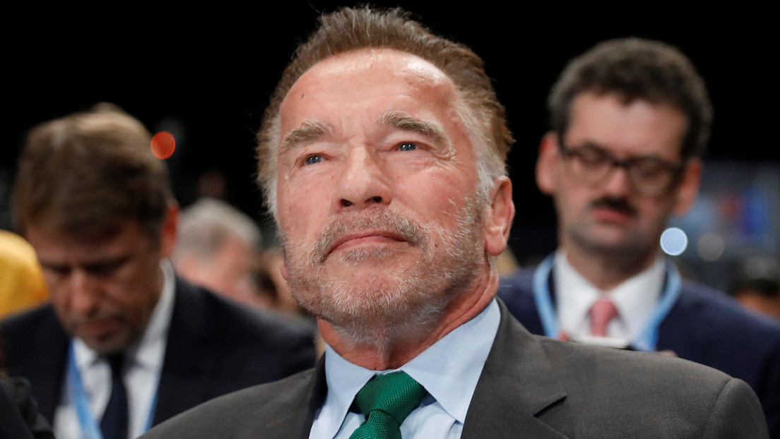 Arnold Schwarzenegger sobrelleva la cuarentena junto a un poni y un burro e insta a quedarse en casa (VIDEO)