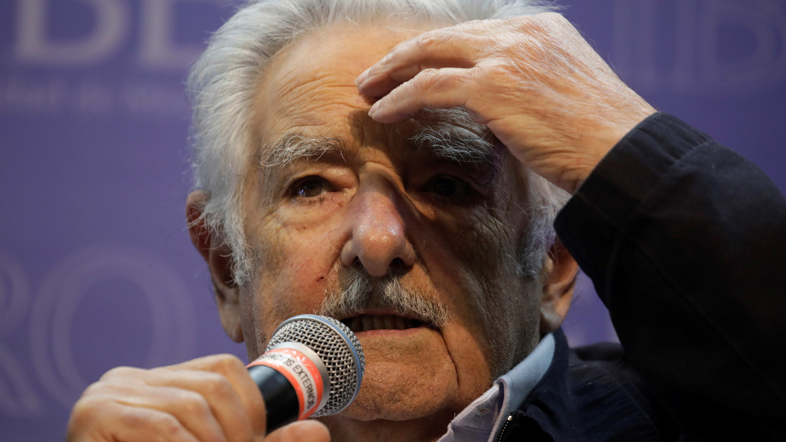 José Mujica y su esposa colocan un letrero en la puerta de su casa para no recibir visitas (FOTO)
