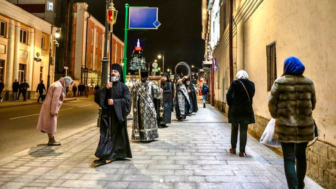 Convento ortodoxo en Moscú organiza procesiones para combatir la pandemia de coronavirus