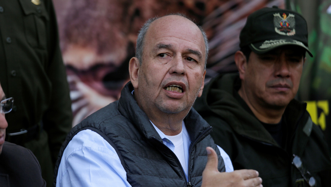 Ministro de Gobierno de facto de Bolivia amenaza con apresar a funcionarios que "hagan política" durante la emergencia por el coronavirus