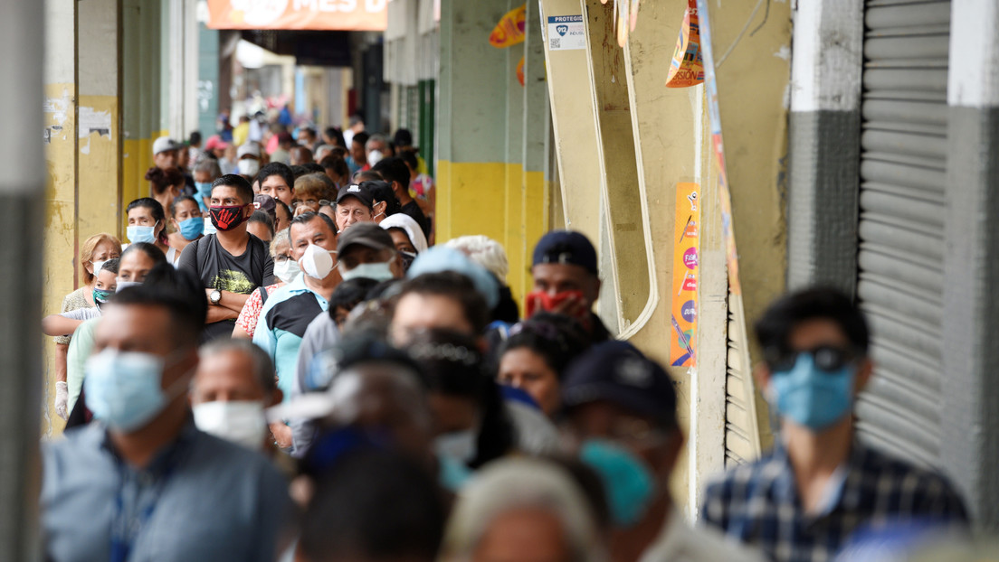 Ecuador suma 33 casos de coronavirus en un día y ya son 1.082 los contagiados