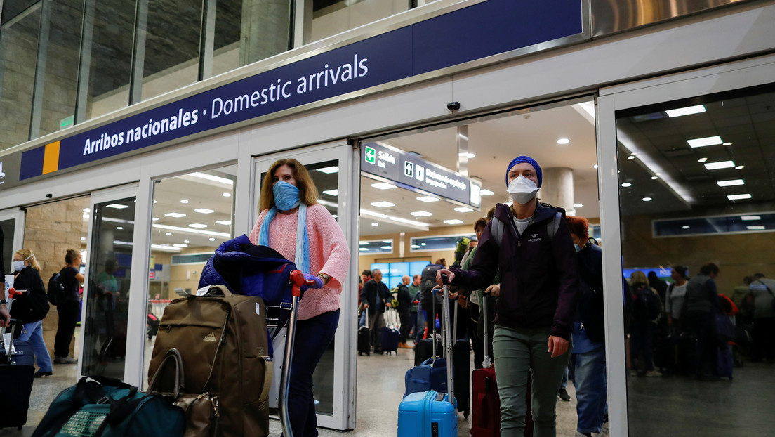 Argentina aplaza la repatriación de sus connacionales varados en el exterior hasta que el riesgo sea "manejable"
