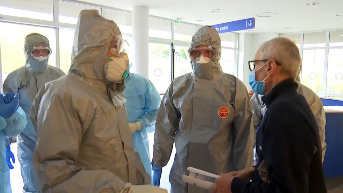 Los militares rusos inician su labor en Bérgamo para ayudar a combatir el coronavirus