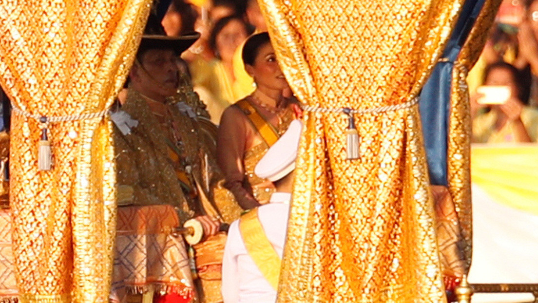 El rey de Tailandia se aísla del coronavirus en un hotel de lujo de Alemania con 20 concubinas