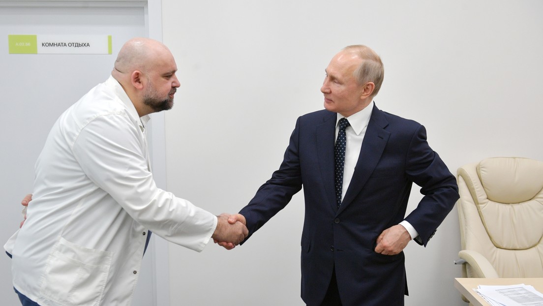 Da positivo por coronavirus el médico jefe de un hospital ruso para pacientes con covid-19 que visitó Putin